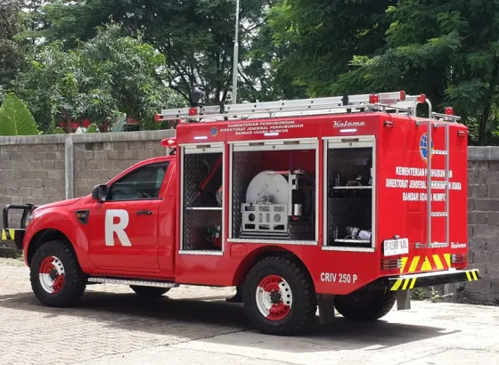 AIRPORT CRASH TENDER RAVIN INTERVENTION VEHICLE TYPE IV 4 20141226_125624